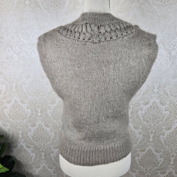 Buffalo David Bitton Size Medium Tan Knit Sweater Vest Front Pockets Pullover - Picture 7 of 13